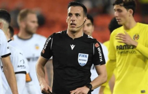 Kaiyun开云体育-前裁判评马竞巴萨争议判罚,VAR介入引质疑|红牌|巴塞罗那|赫拉德-马丁|路易斯洛佩斯-费尔南德斯|哈维尔·费尔南德斯_新浪体育_新浪新闻